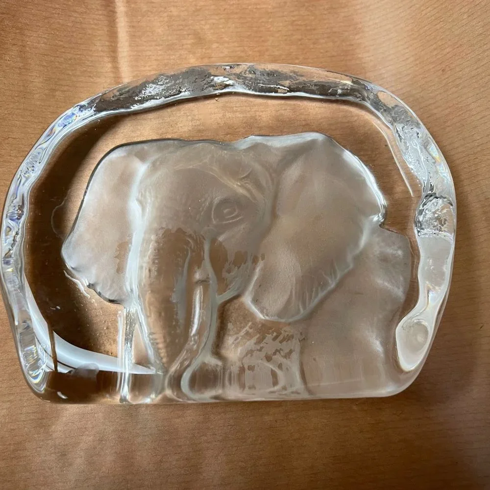 Collectible Decor Elephant Thick Slab Glass Etched Frosted Paperweight‎ Clear